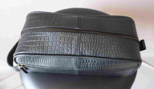 Premium Leather Toiletry Bag, spacious yet stylish travel kit for men and women - Image 4