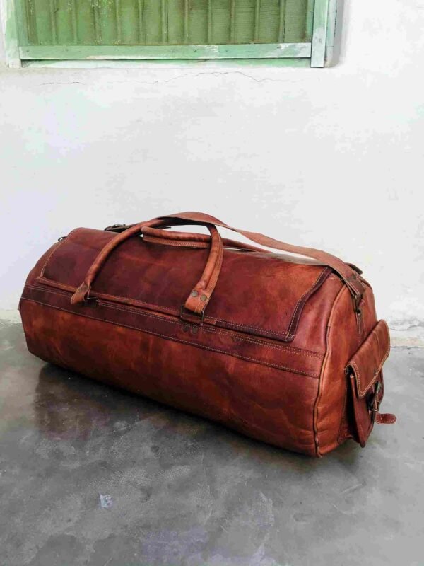 Panoply Leather Duffle Bag – Premium Travel Companion - Image 3