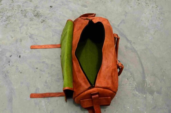 Panoply Leather Duffle Bag – Premium Travel Companion - Image 7