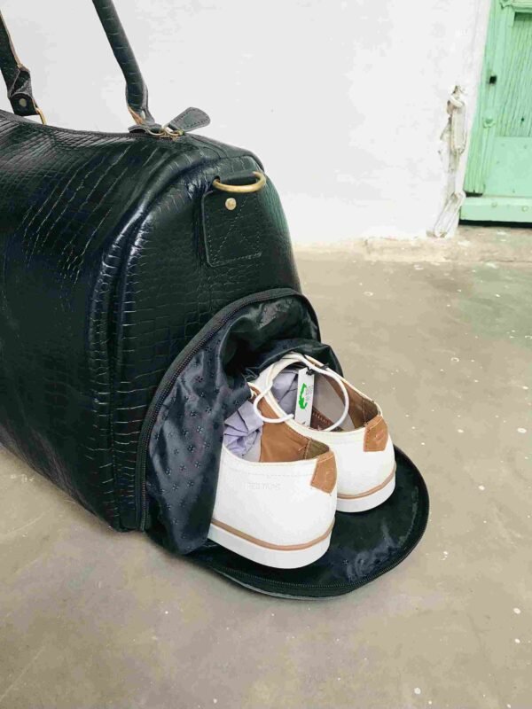 Panoply Leather Black Duffle Bag - Image 7
