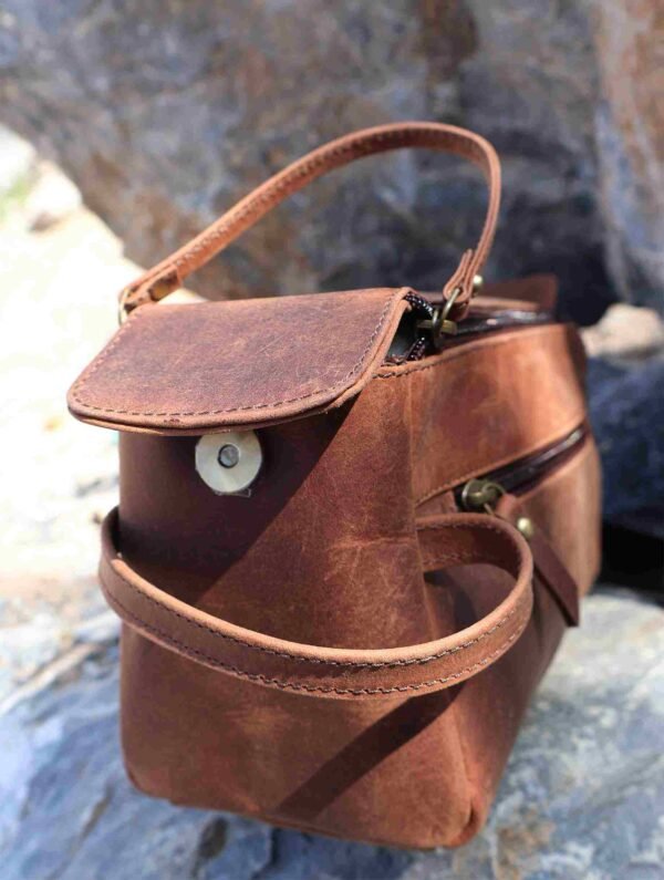 Panoply Leather Toiletry Bag - Rust Brown - Image 5