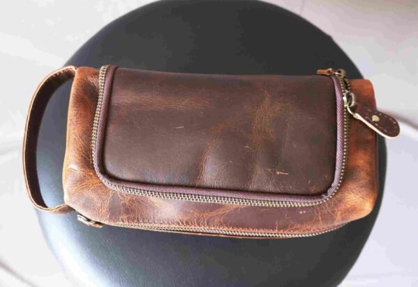 Panoply Leather Brown Toiletry Bag - Image 3