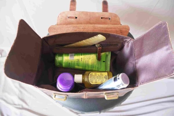 Panoply Leather Dark Brown Toiletry Bag - Image 4